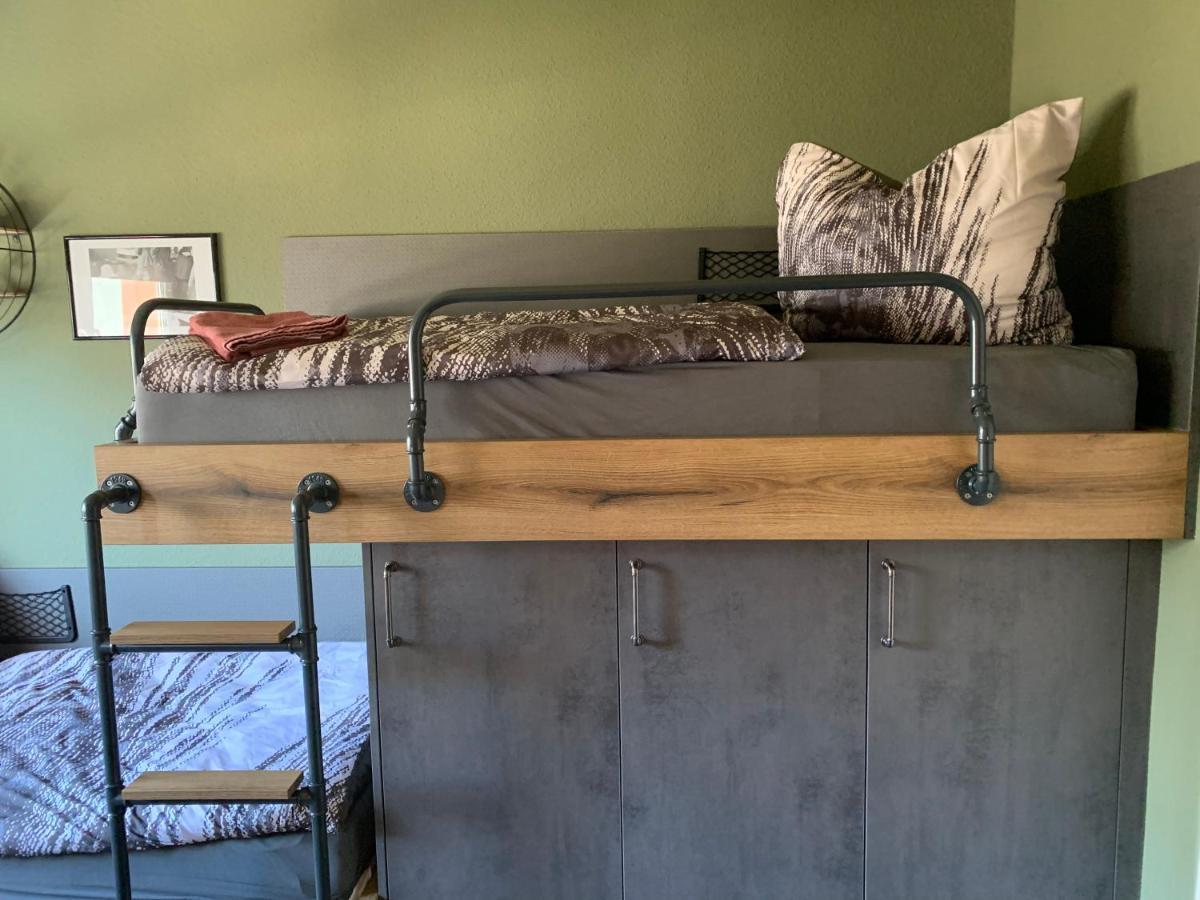 Gaestezimmer In Einer Ferienwohnung Thiele In Rosswein Bagian luar foto